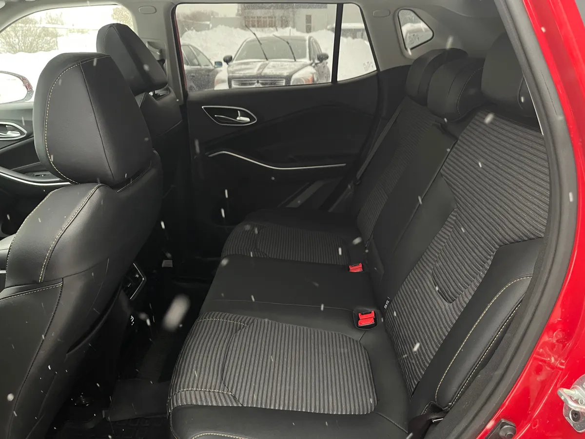 Москвич 3 1.5 CVT (150 л.с.)