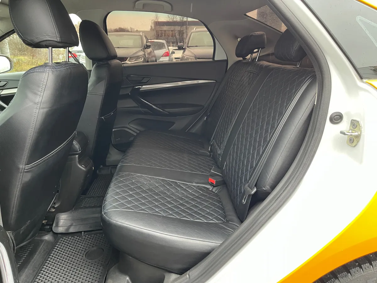 ВАЗ (Lada) Vesta 1.6 MT (106 л.с.)