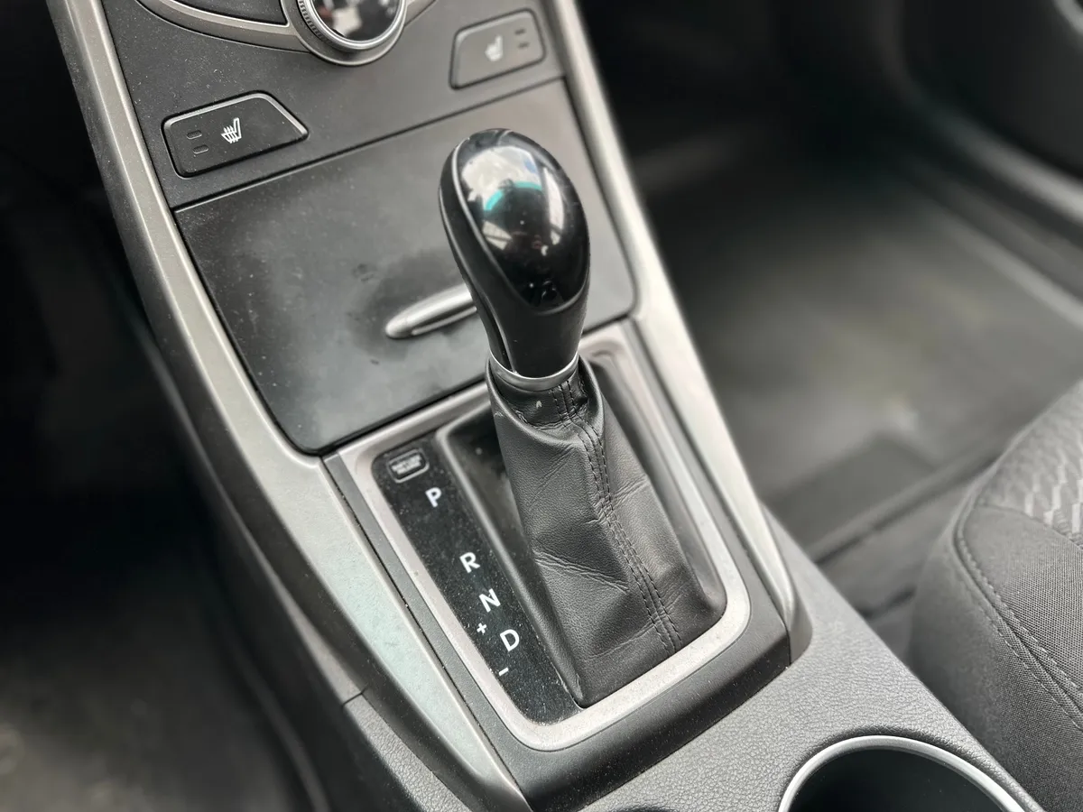 Hyundai Elantra 1.6 AT (132 л.с.)