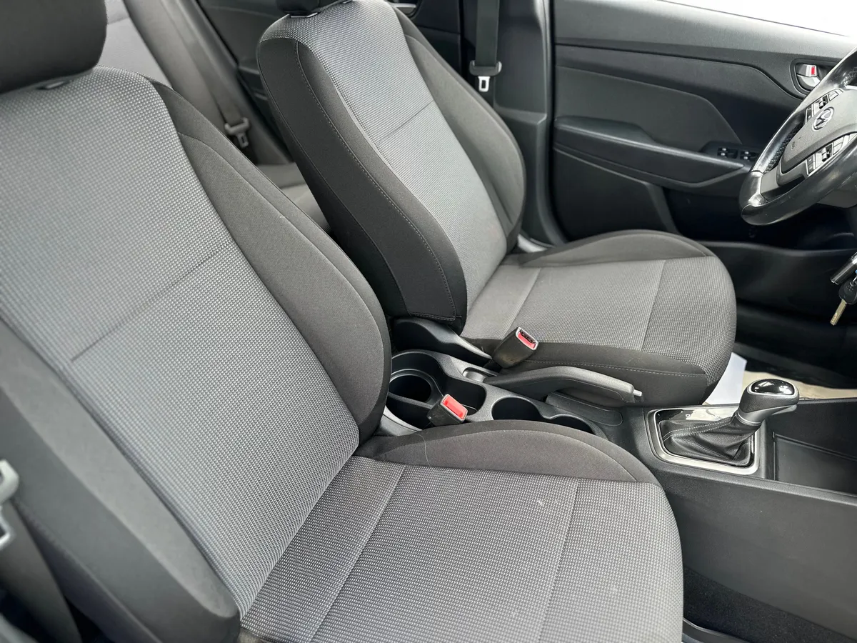 Hyundai Solaris 1.6 AT (123 л.с.), 2020 — фото 19