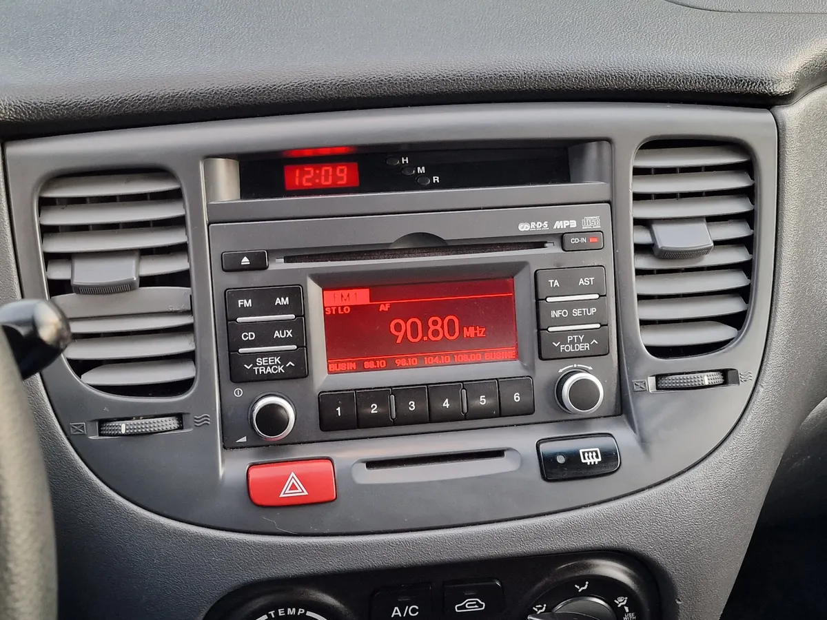 Kia Rio 1.4 MT (95 л.с.)