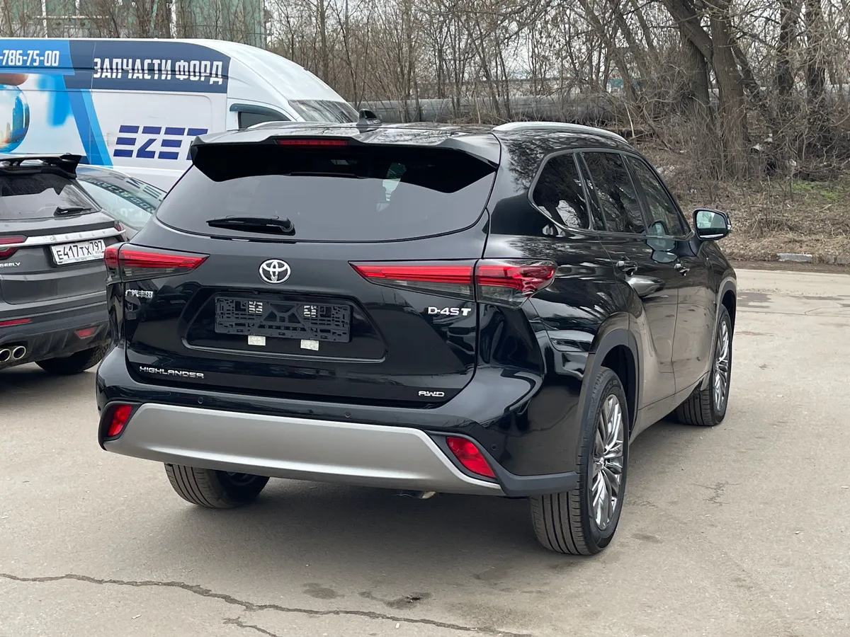 Toyota Highlander 2.0 AT 4WD (248 л.с.)