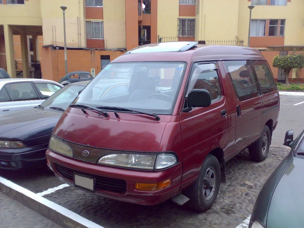 Toyota Lite Ace 2 AT 4WD (97 л.с.)