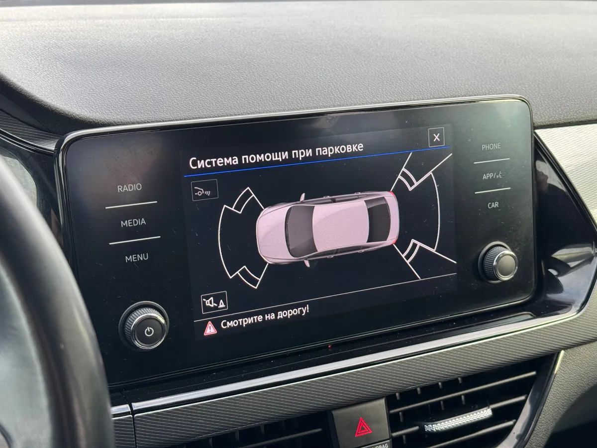 Volkswagen Polo 1.6 MPI MT (110 л.с.)