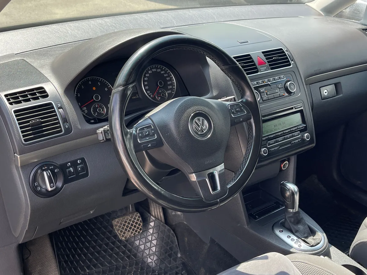 Volkswagen Touran 1.4 TSI DSG (140 л.с.)