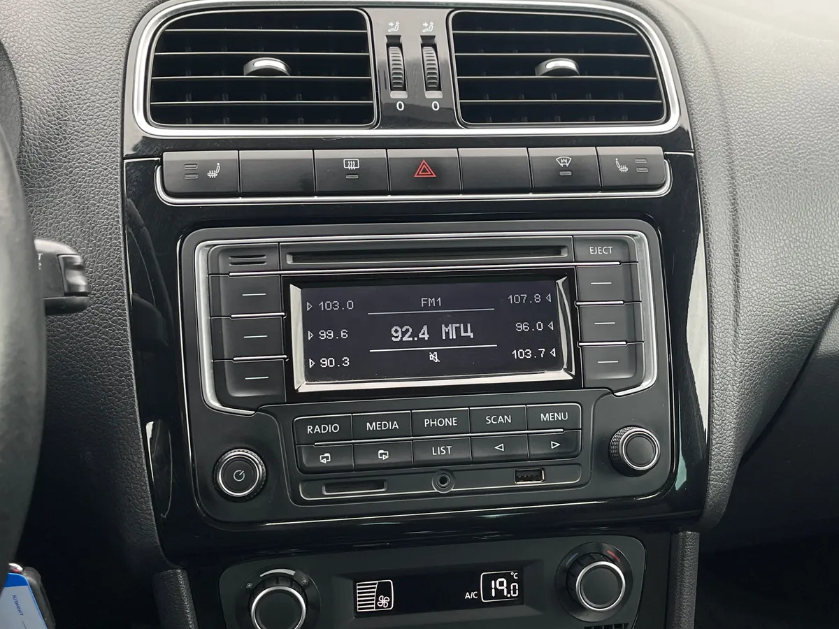Volkswagen Polo 1.6 MPI MT (105 л.с.), 2014 — фото 8