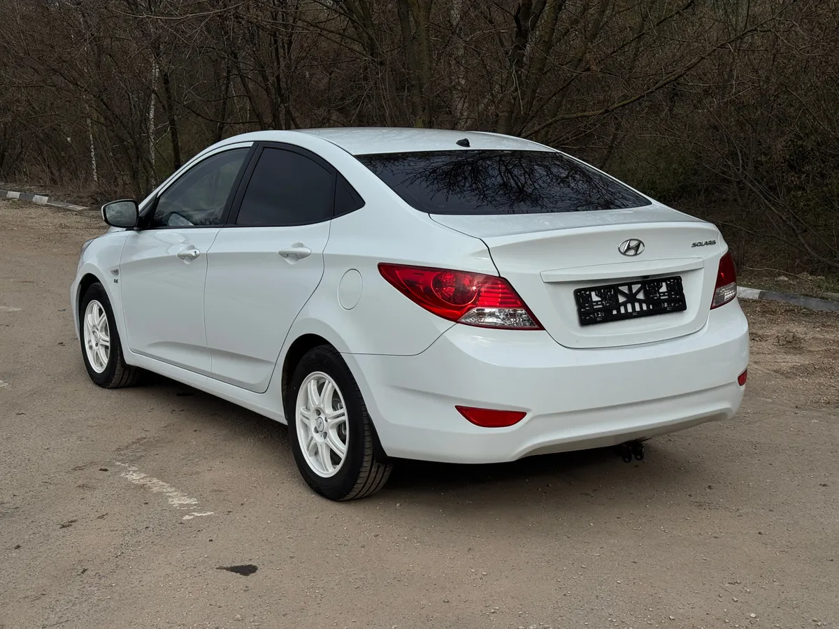 Hyundai Solaris 1.6 AT (123 л.с.), 2013 — фото 2