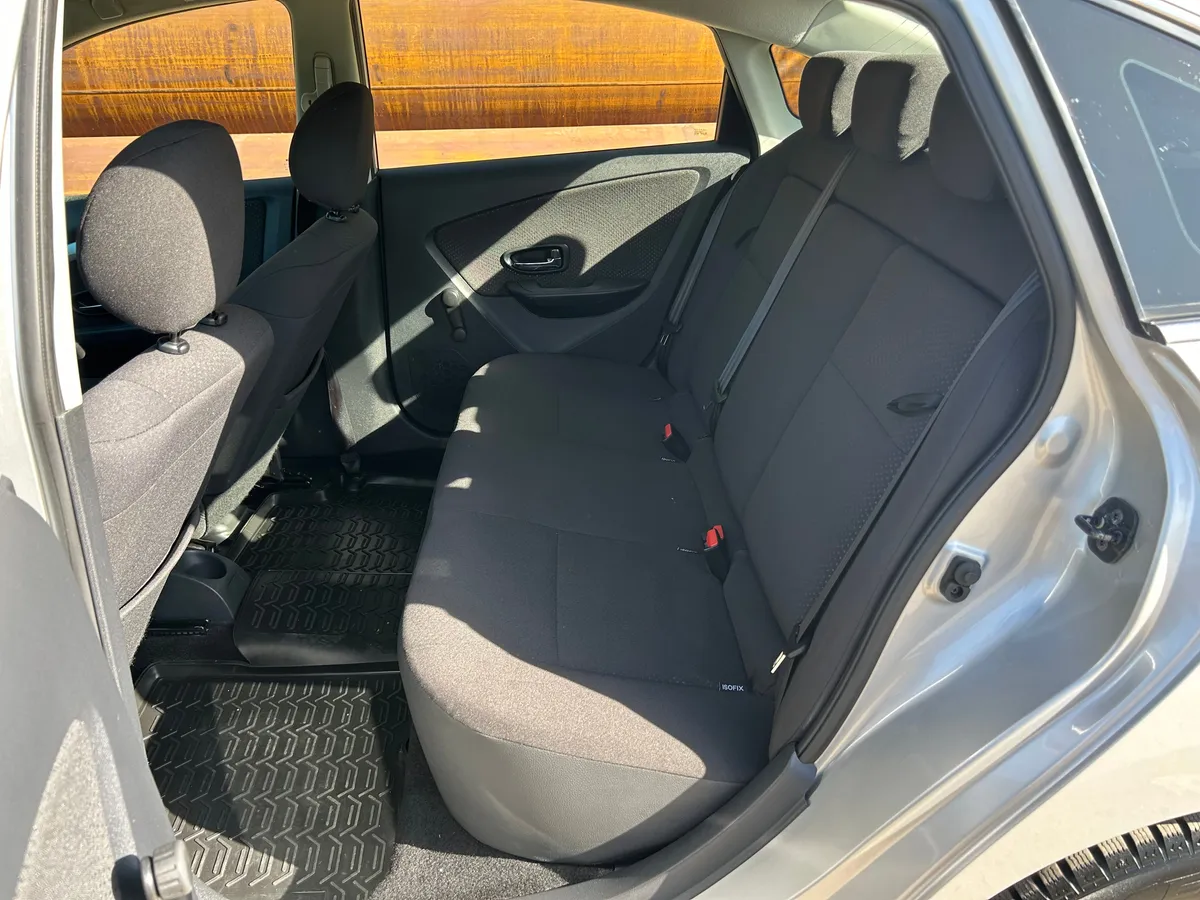 Nissan Almera 1.6 MT (102 л.с.)