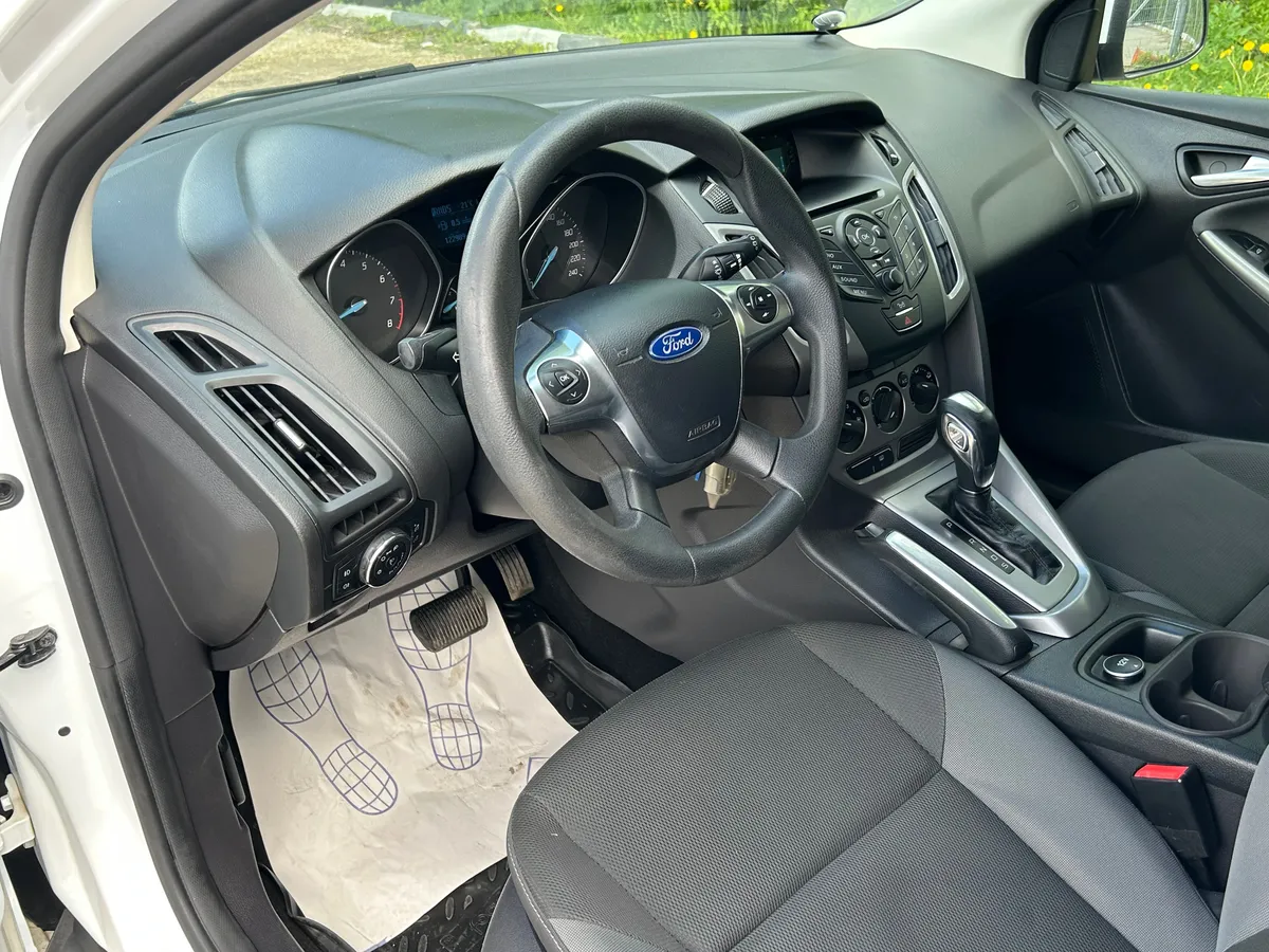 Ford Focus 1.6 PowerShift (105 л.с.)