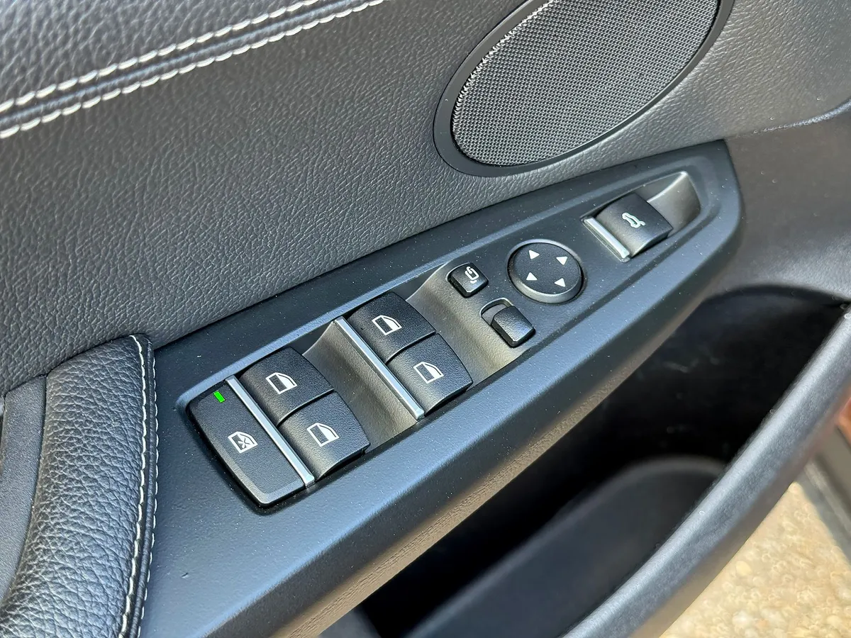 BMW X3 xDrive35i AT (306 л.с.)