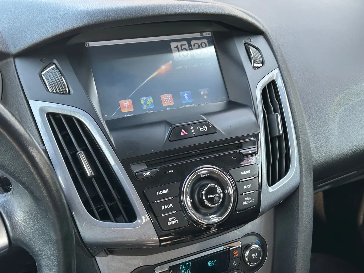 Ford Focus 1.6 PowerShift (125 л.с.)