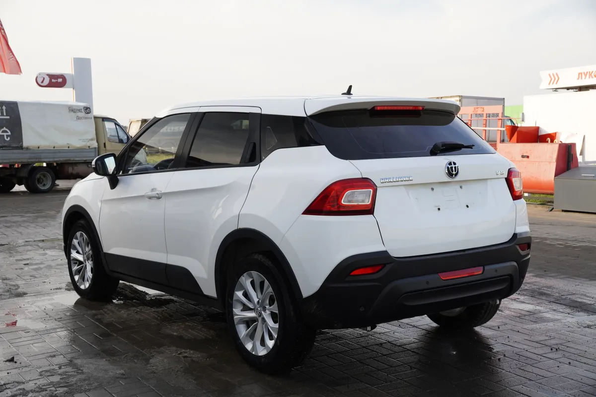 Brilliance V3 1.5 MT (107 л.с.)