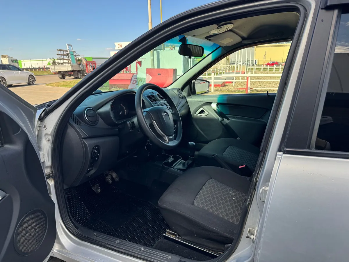 ВАЗ (Lada) Granta 1.6 MT (87 л.с.)