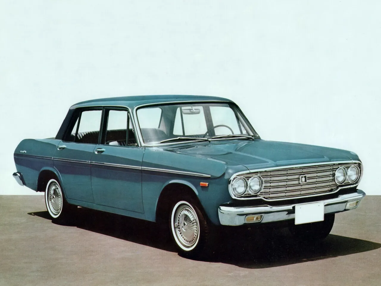 Toyota Crown 1.9 MT RWD (80 л.с.)