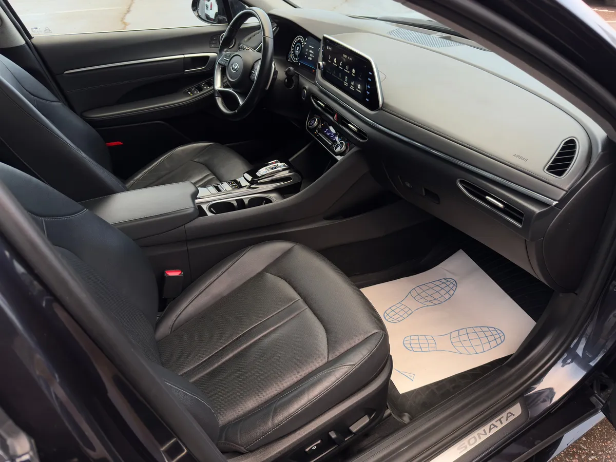 Hyundai Sonata 2.5 (180 л.с.) бензин, АКПП, передний привод