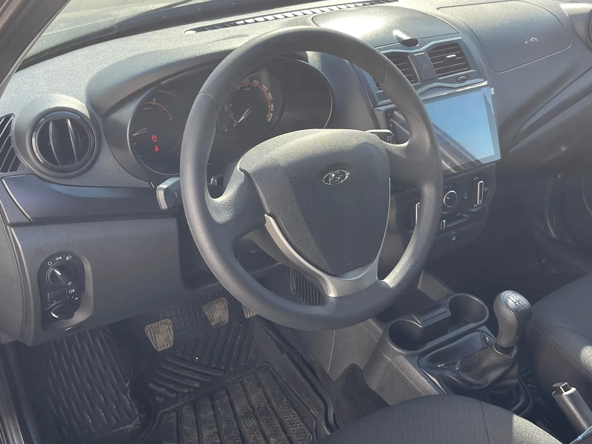 ВАЗ (Lada) Granta 1.6 MT (90 л.с.)