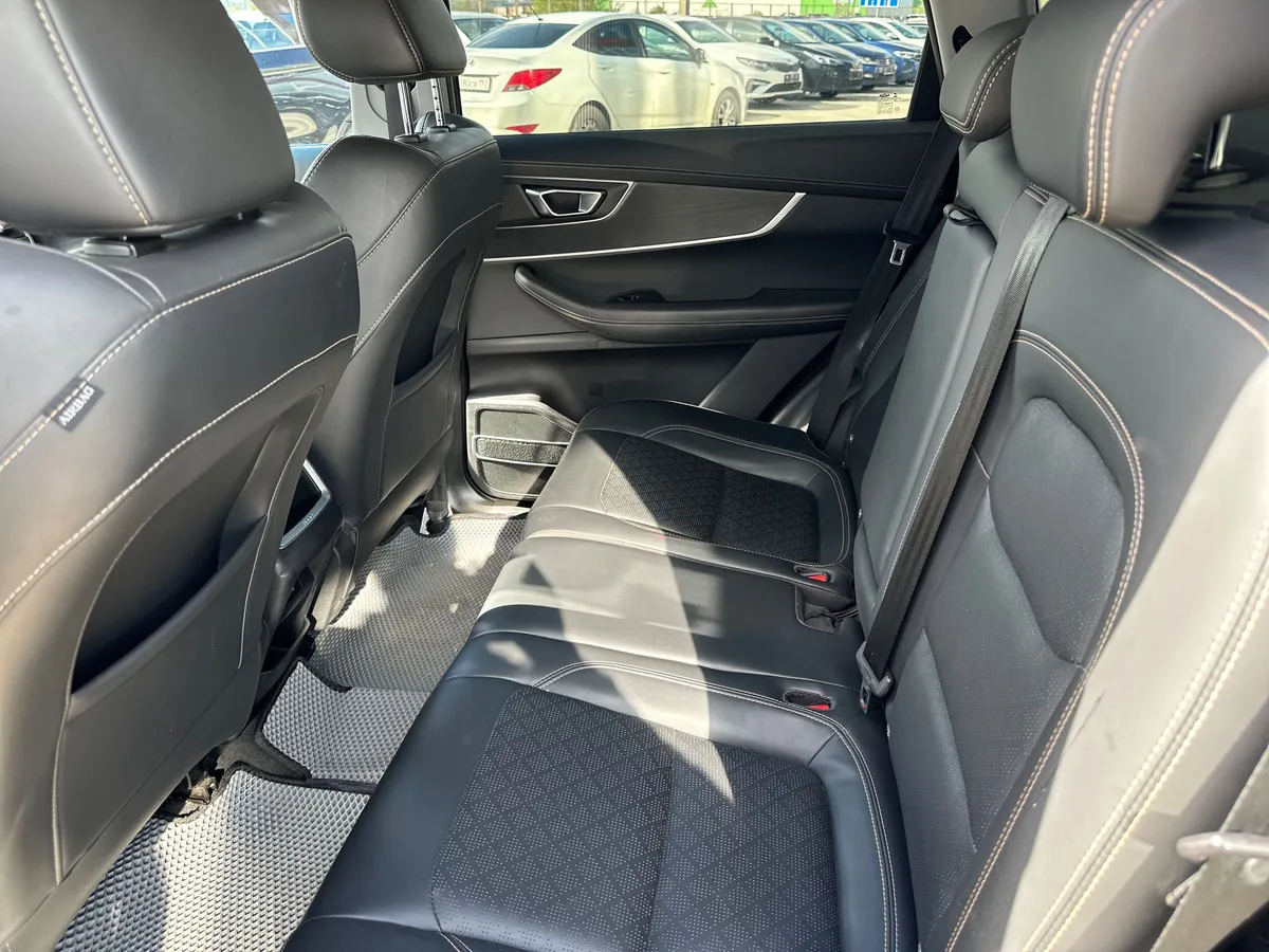 Chery Tiggo 8 2.0 л, 170 л.с., бензин, вариатор (CVT), передний привод