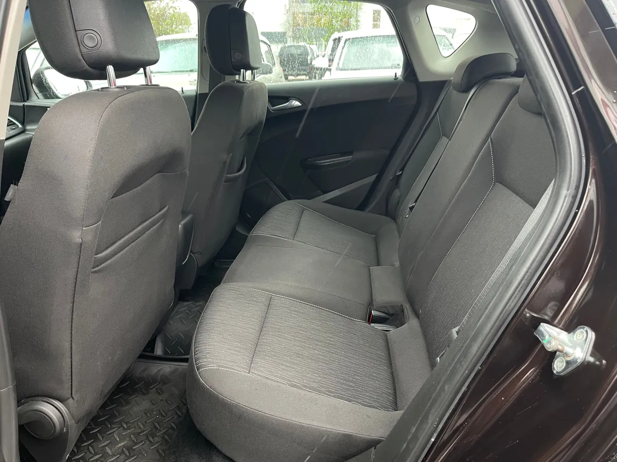 Opel Astra 1.6 AT (115 л.с.)