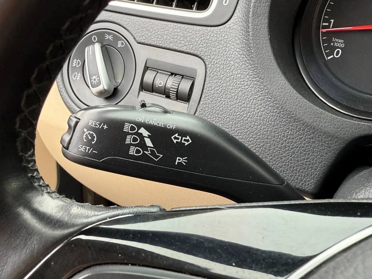 Volkswagen Polo 1.6 MPI AT (110 л.с.)