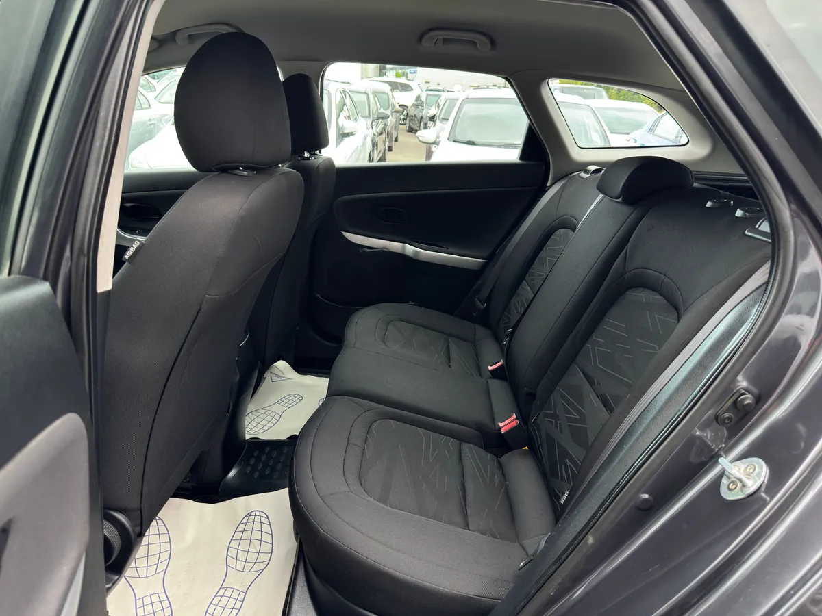 Kia Ceed 1.4 MT (100 л.с.)