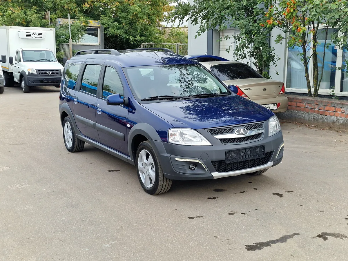 картинка ВАЗ (Lada) Largus 1.6 MT 16 кл (7 мест) (102 л.с.) от galaxy-auto