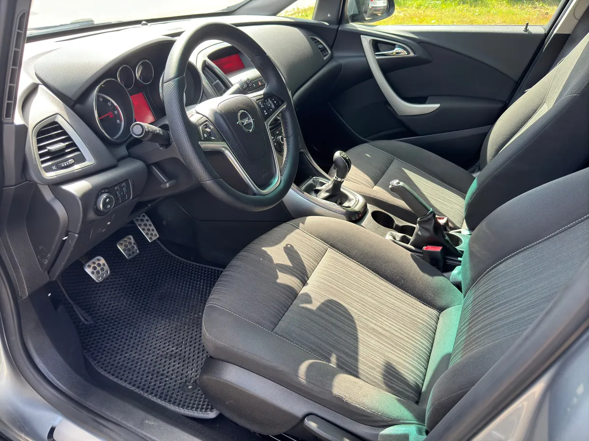 Opel Astra 1.6 MT (115 л.с.)