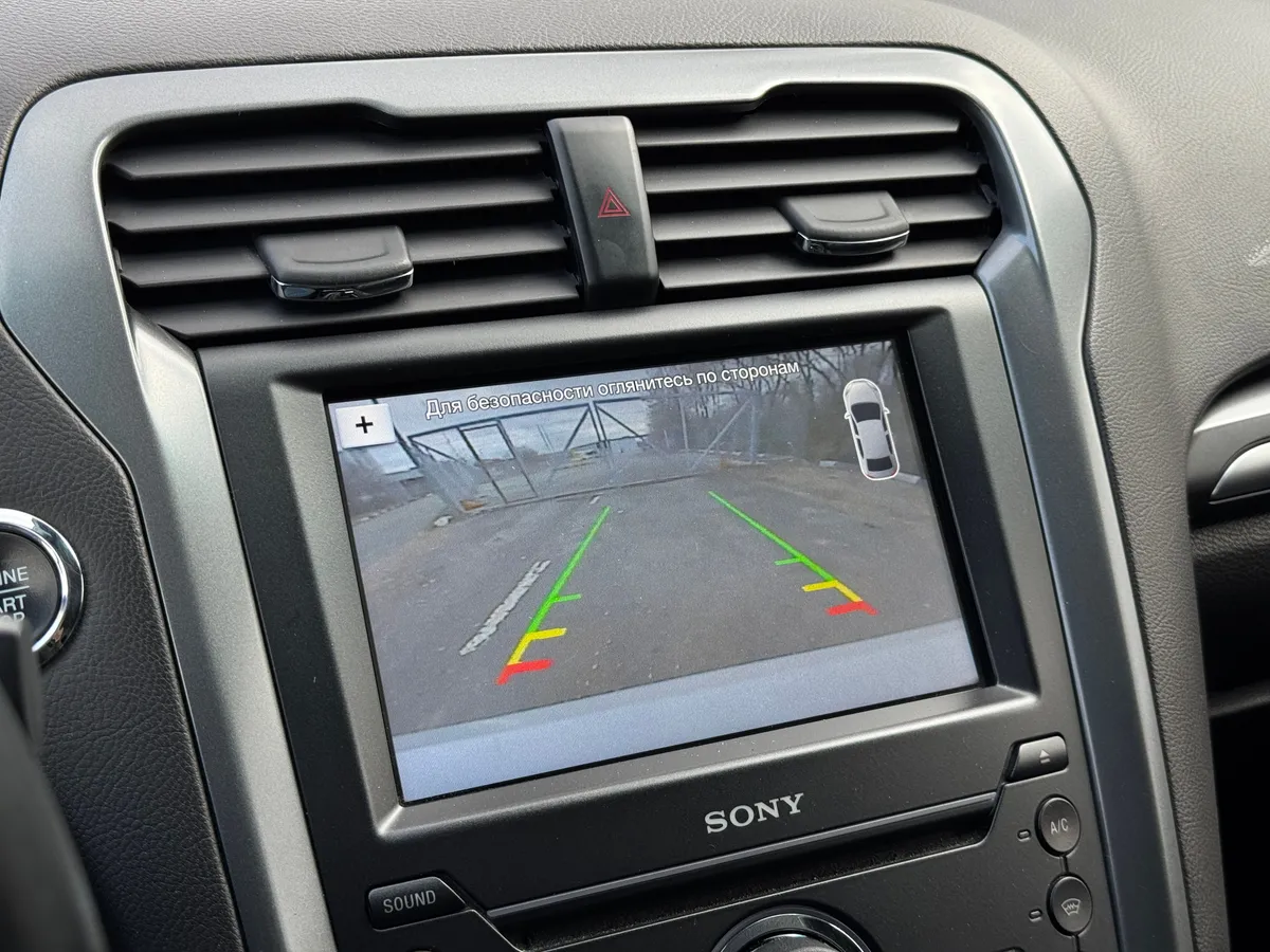 Ford Mondeo 2.0 EcoBoost AT (240 л.с.)