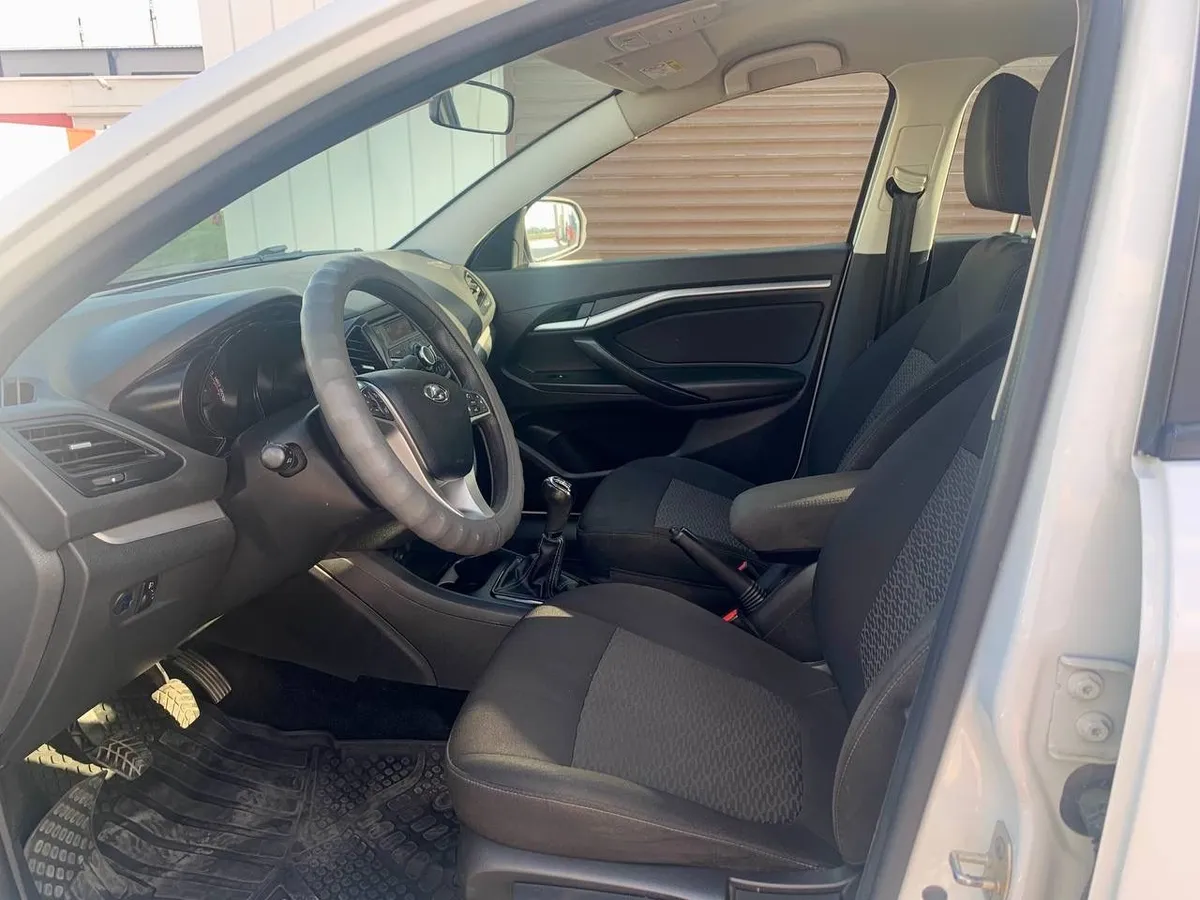 ВАЗ (Lada) Vesta 1.6 MT (106 л.с.)