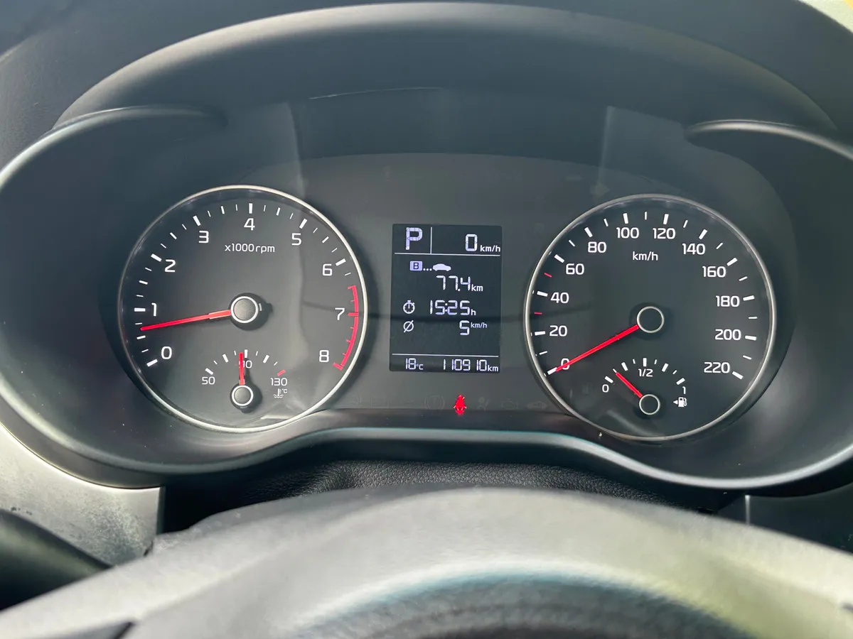 Kia Rio 1.4 AT (100 л.с.)