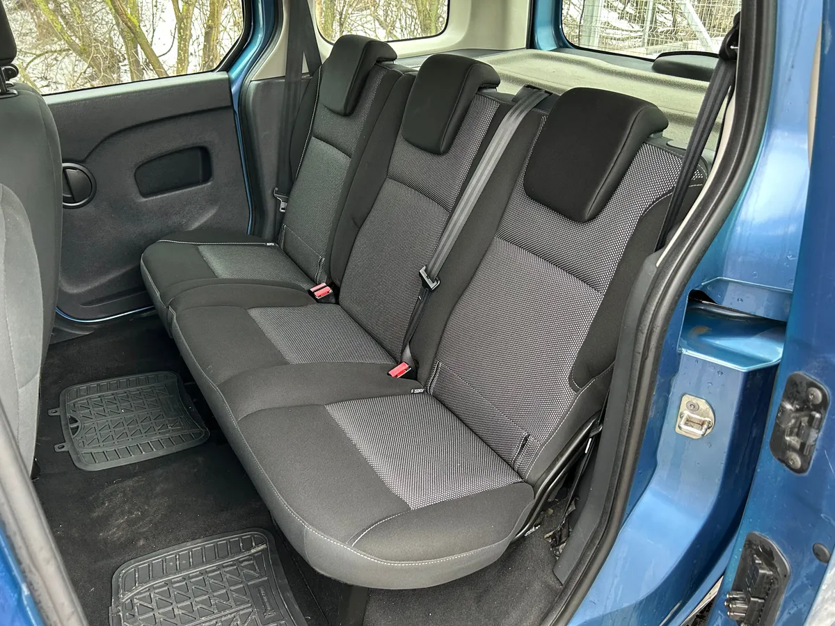 Renault Kangoo 1.5 dCi MT (86 л.с.)