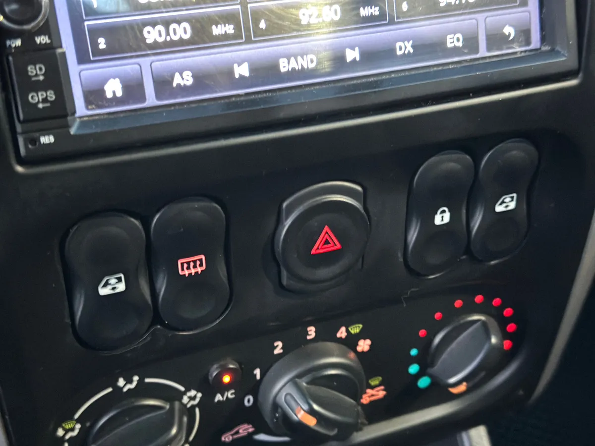 Nissan Almera 1.6 MT (102 л.с.)