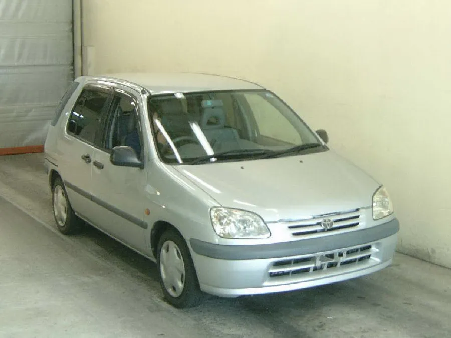 Toyota Raum 1.5 AT 4WD (91 л.с.)