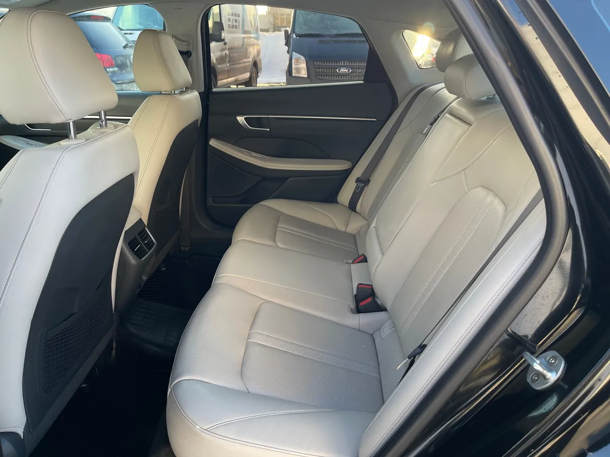 Hyundai Sonata 2.5 (180 л.с.) бензин, АКПП, передний привод