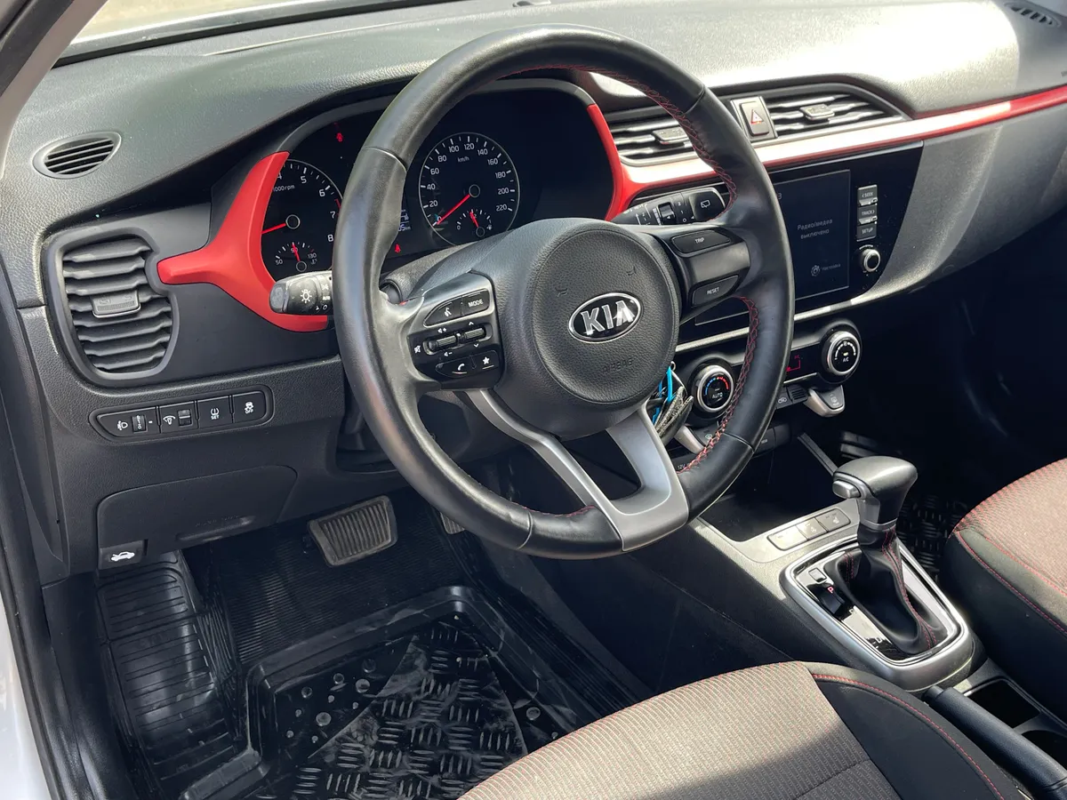 Kia Rio 1.6 AT (123 л.с.)