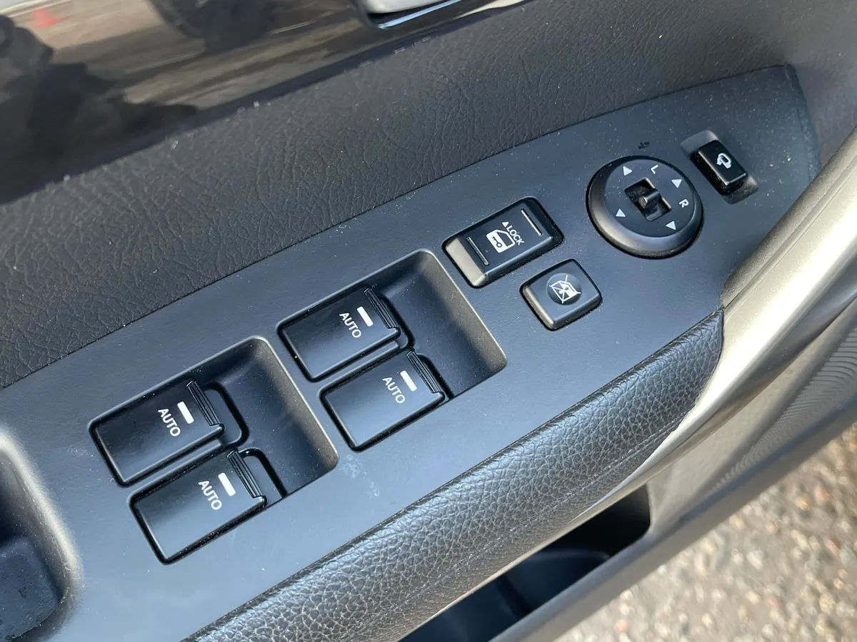 Kia Sorento 2.2 TD AT 4WD (197 л.с.)