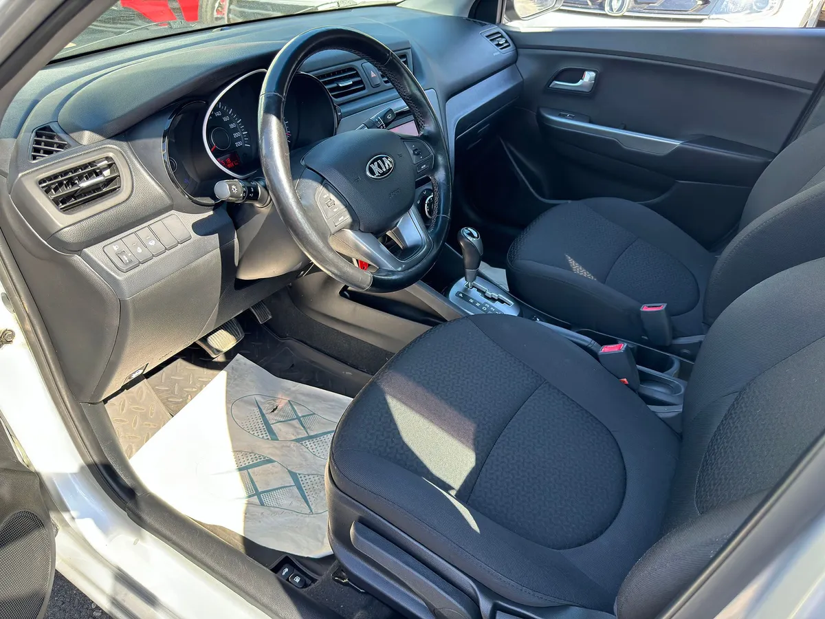 Kia Rio 1.6 AT (123 л.с.), 2014 — фото 5