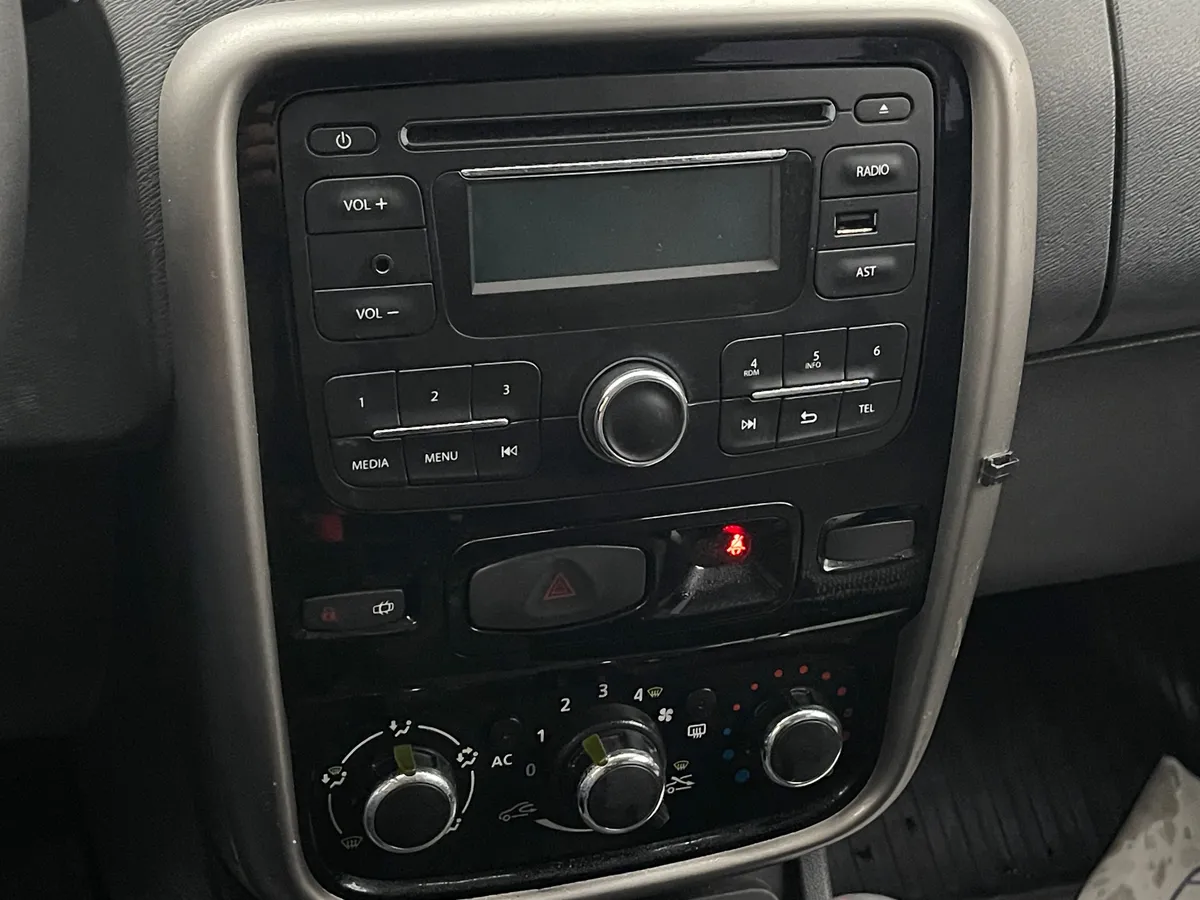 Renault Duster 2.0 MT 4x4 (135 л.с.)