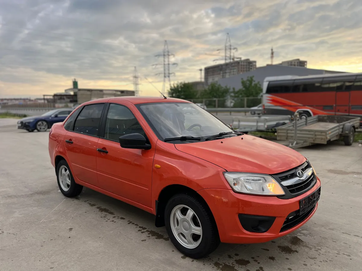 картинка ВАЗ (Lada) Granta 1.6 MT 8кл (87 л.с.) от galaxy-auto