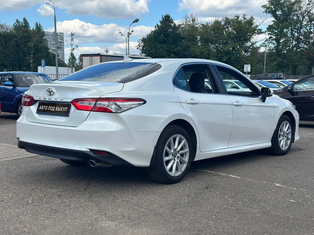 Toyota Camry, 2021 — фото 4