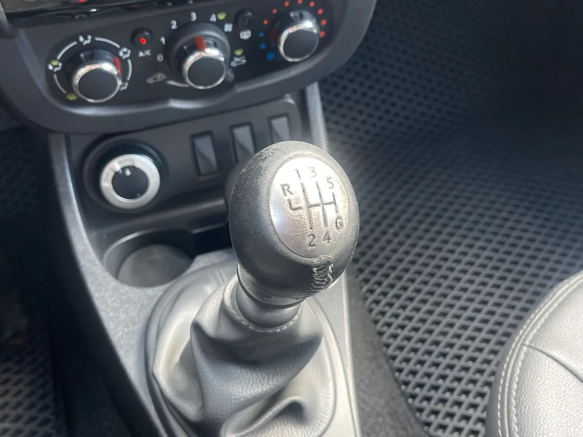 Renault Duster 1.5 MT (109 л.с.), 2018 — фото 10