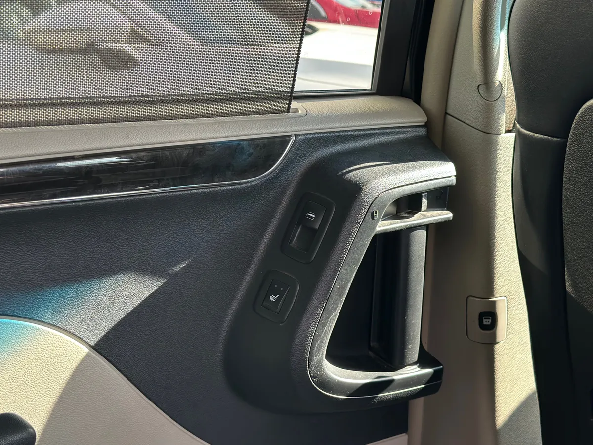 Chrysler Town & Country 3.6 AT (287 л.с.)