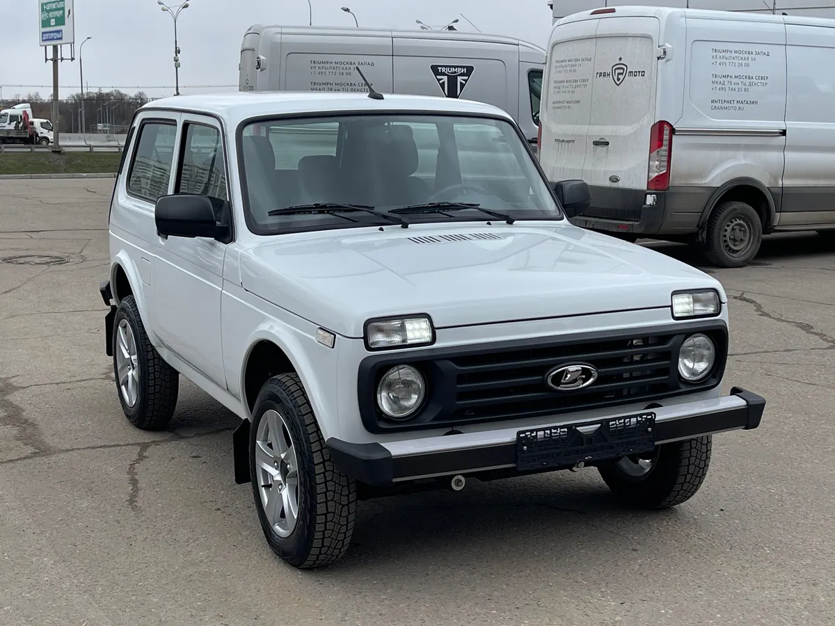 картинка ВАЗ (Lada) Niva Legend 1.7 MT AWD (83 л.с.) от galaxy-auto