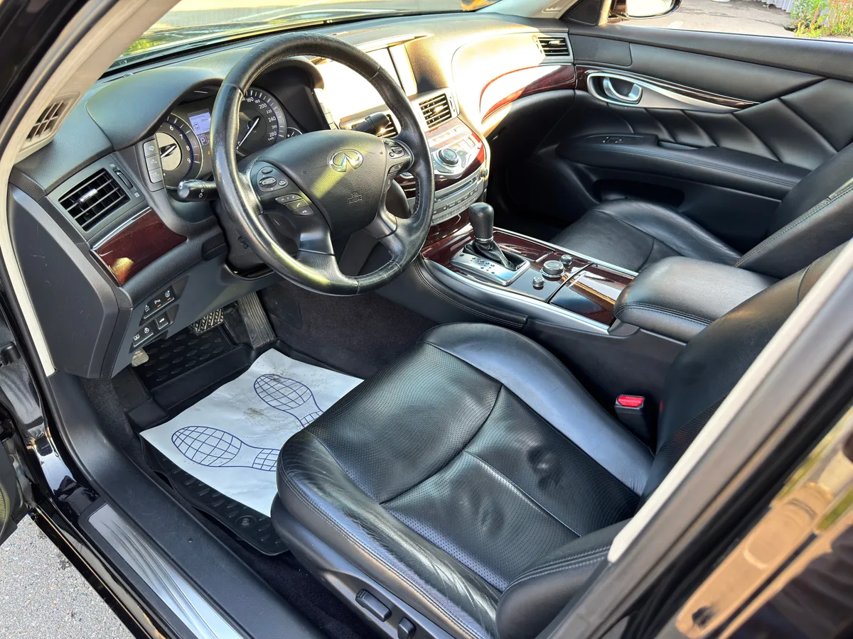 Infiniti M-Series M37 AT AWD (333 л.с.)