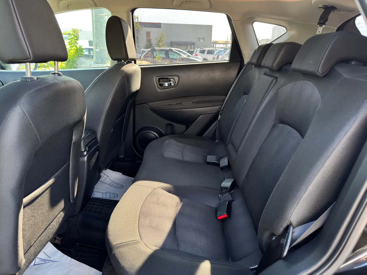 Nissan Qashqai 2.0 CVT FWD (141 л.с.)