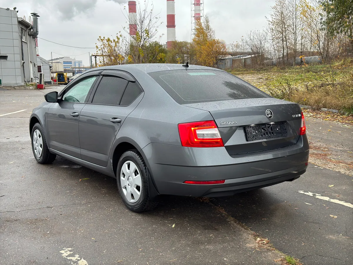 Skoda Octavia 1.6 AT (110 л.с.)