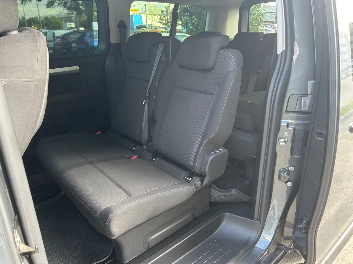Peugeot Traveller 2.0 HDi AT LWB (7 мест) (150 л.с.)