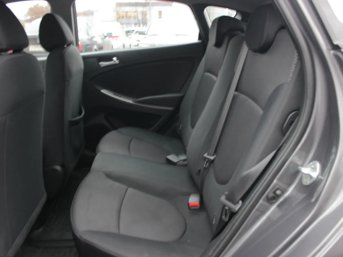 Hyundai Solaris 1.6 AT (123 л.с.)