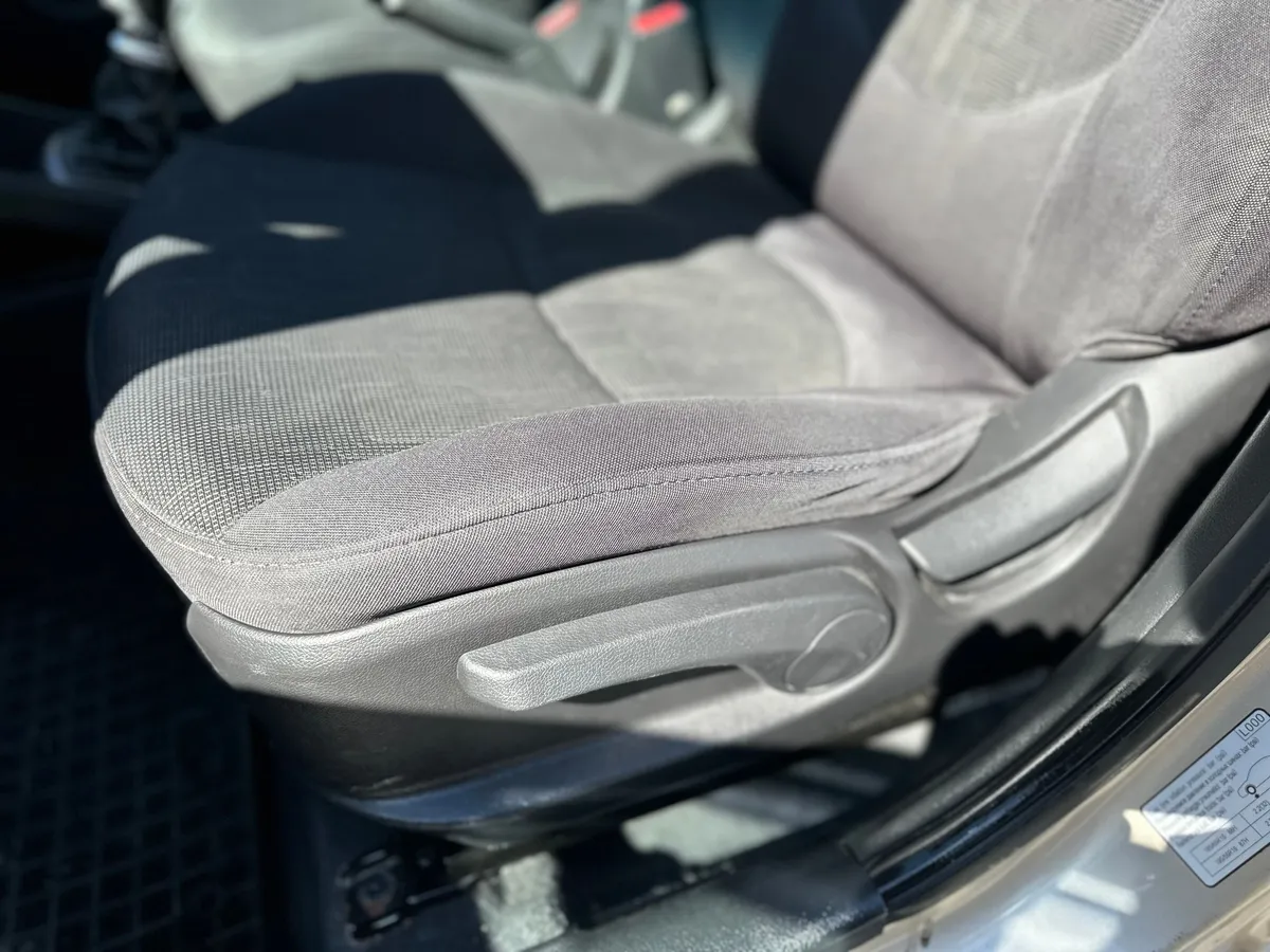 Kia Rio 1.6 MT (123 л.с.), 2013 — фото 17