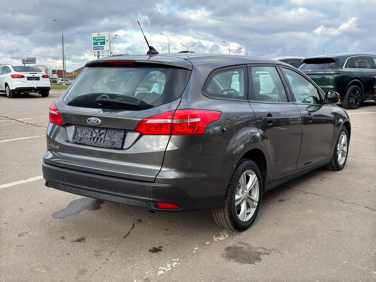 Ford Focus 1.6 Ti-VCT MT (105 л.с.), 2017 — фото 4
