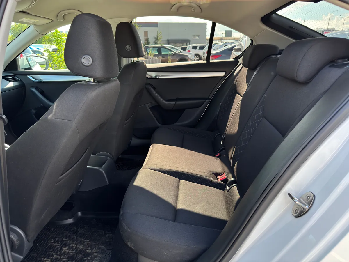 Skoda Octavia 1.6 AT (110 л.с.)